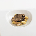 安納芋とリコッタチーズのニョッキ　天使の海老とアジアーゴチーズ、焦がし玉ねぎと