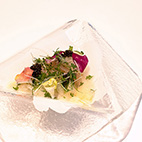 洋梨と鮮魚のカルパッチョ仕立て　サルサヴェルデ　キャビア添え